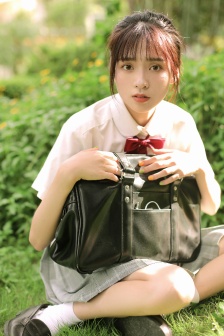 大胆美女艺术照