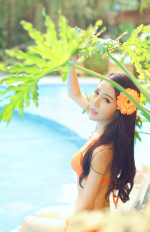 男人鸡扒叉入美女尿道