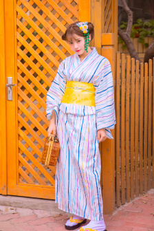 柏林的女人在线观看免费完整版